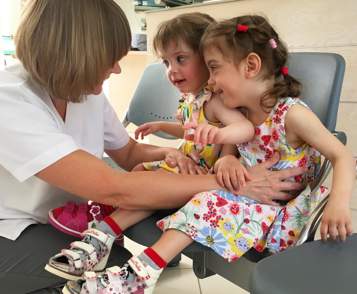 Оля и Соня<br>Виноградовы