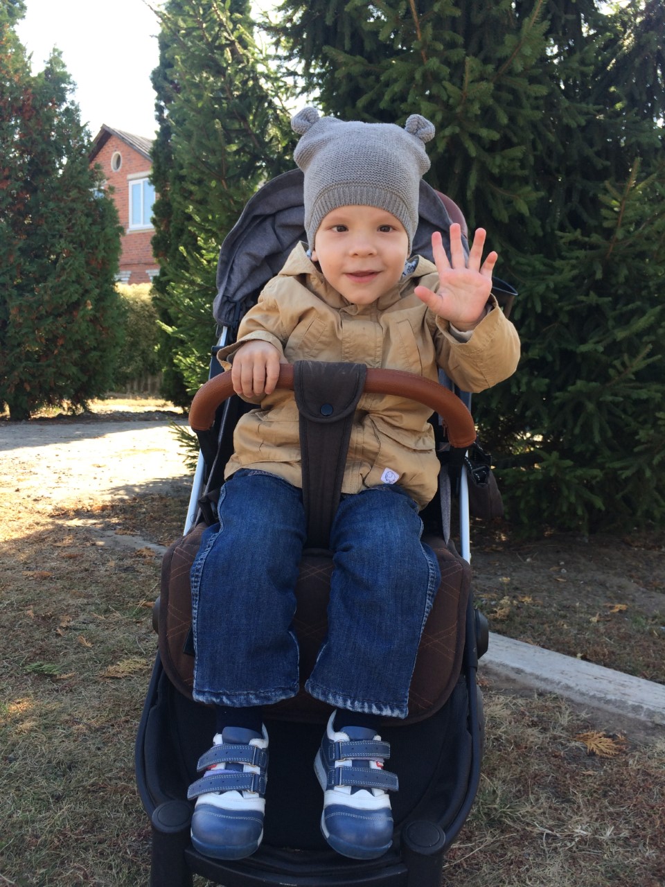 Иван<br>Изотов