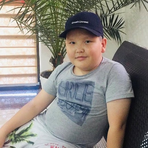 Алмас<br>Абдильда