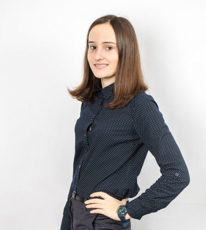 Ксения<br>Травкина 